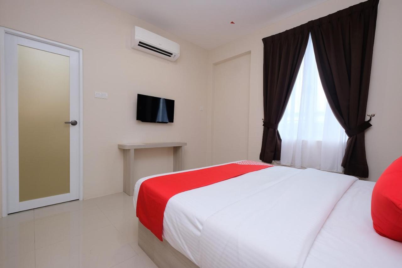 Super Oyo 43935 Mancalin Hotel Kuantan Esterno foto