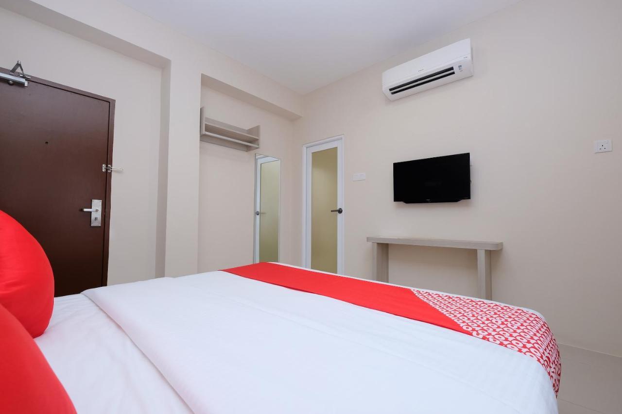 Super Oyo 43935 Mancalin Hotel Kuantan Esterno foto