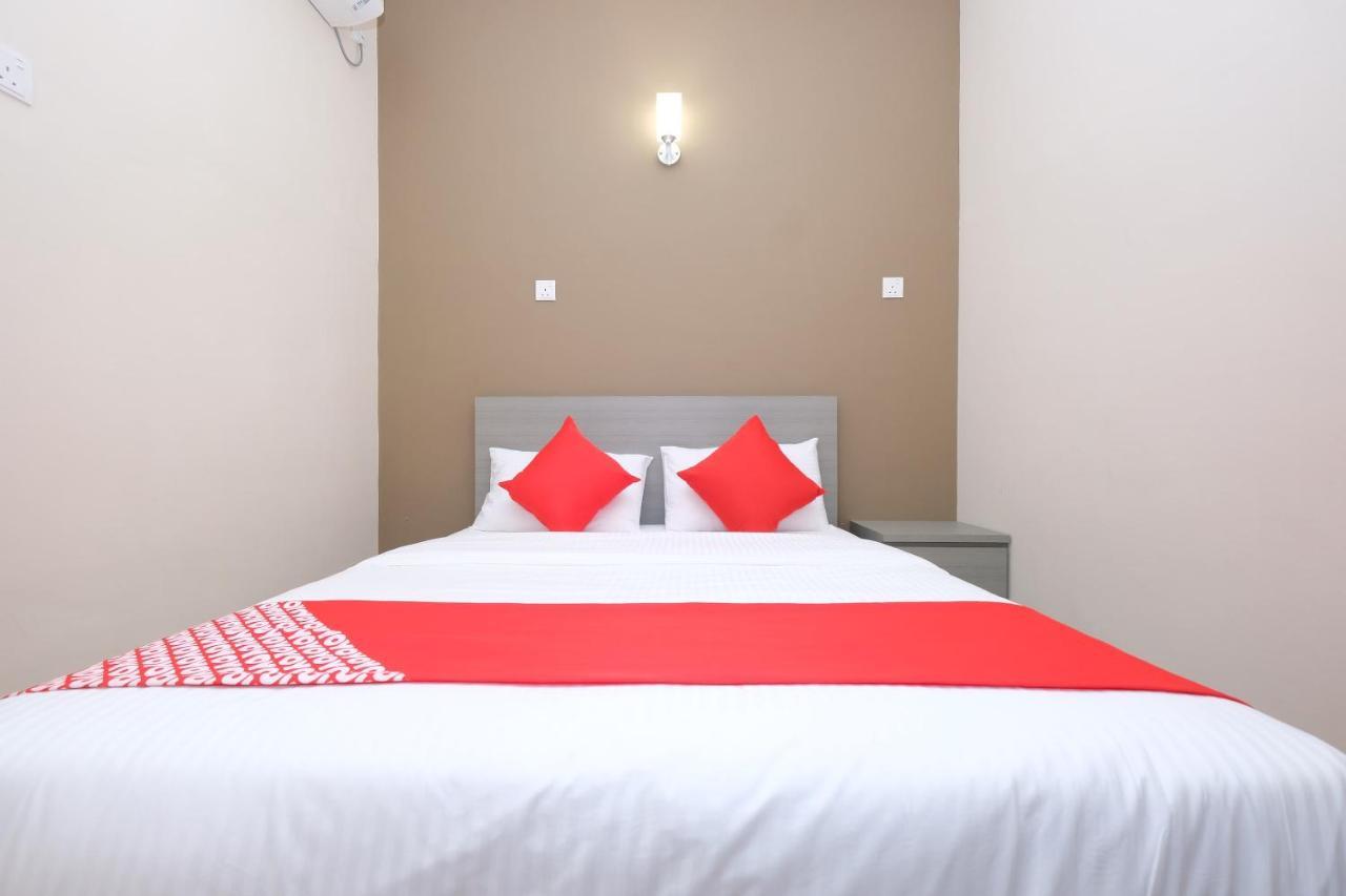 Super Oyo 43935 Mancalin Hotel Kuantan Esterno foto